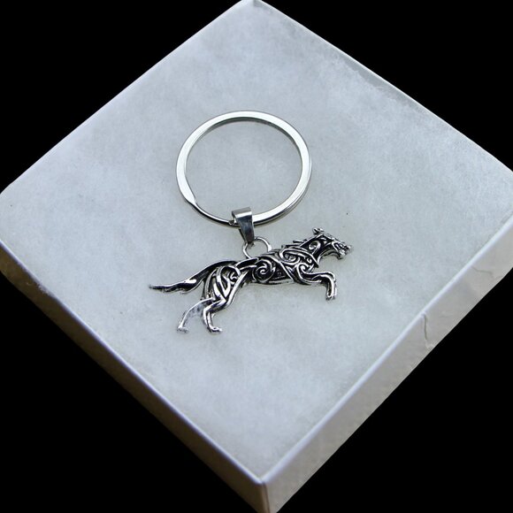 Celtic Knot Fenrir Wolf Key Ring!  Great for Viking Enthusiasts! - Picture 2 of 5